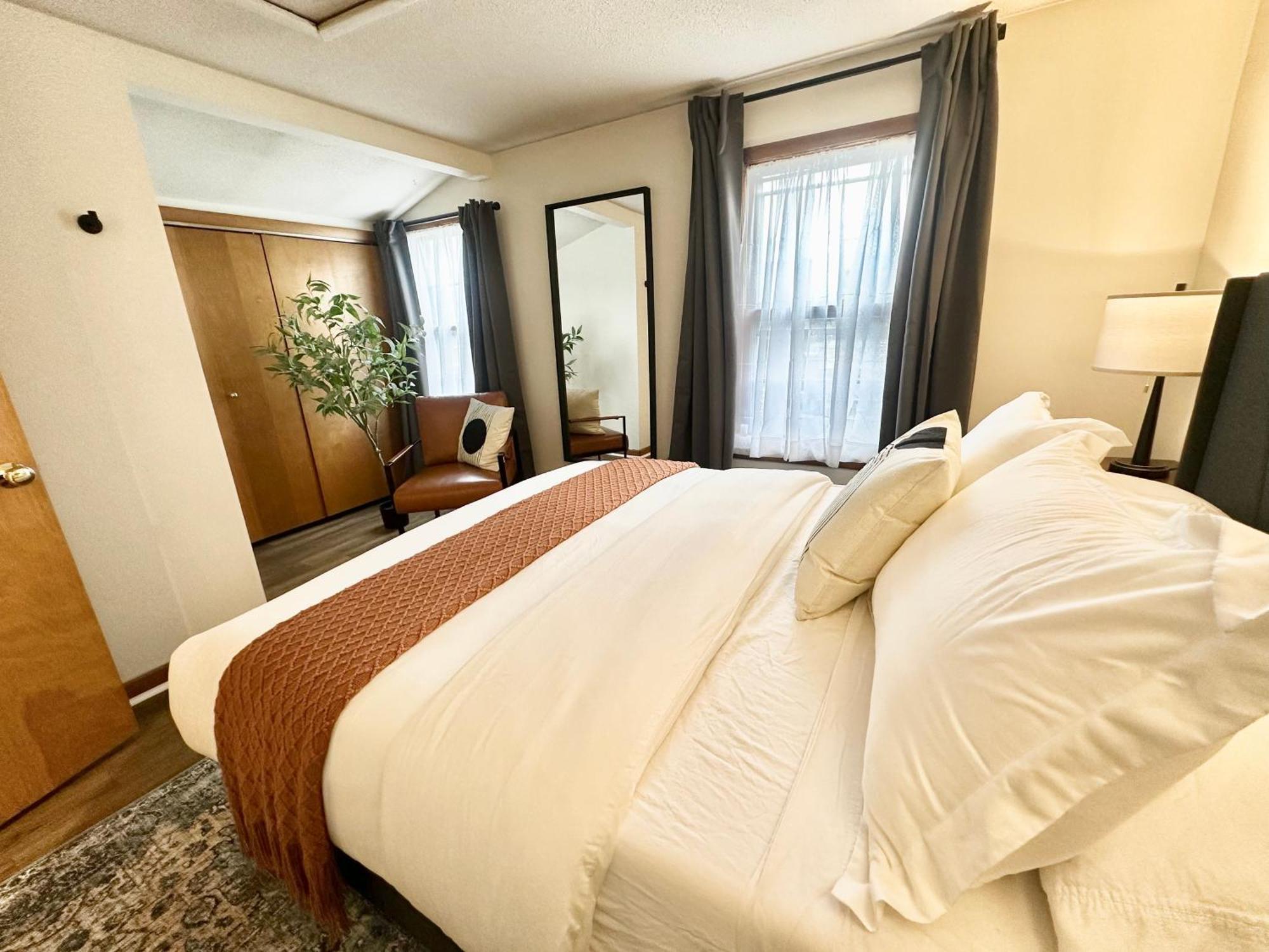 Ao Destinations - Wooster Street In Little Italy New Haven Apartment Bilik gambar